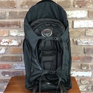 Osprey Farpoint™ 55 Travel Pack - Dark Green